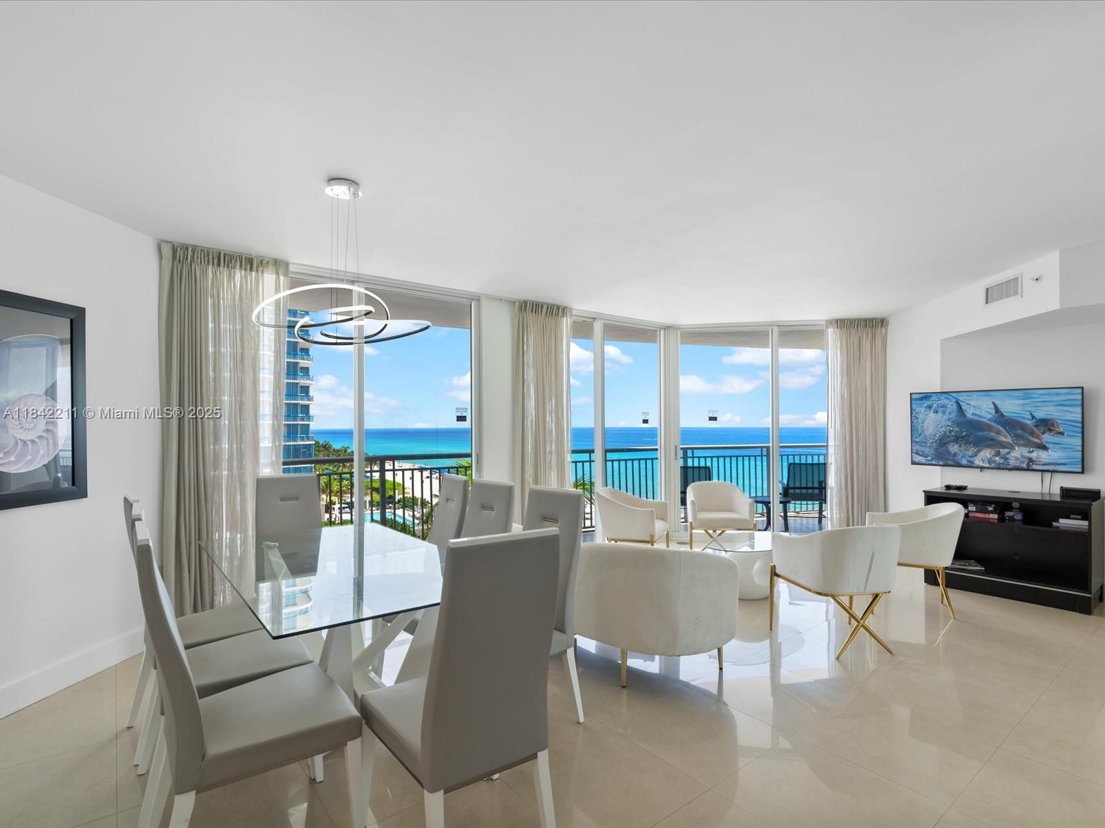 17375 Collins Ave 808-1