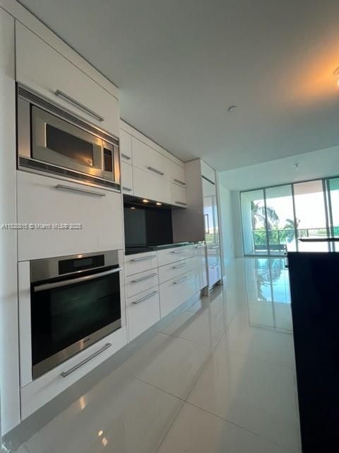 900 Biscayne Blvd 405-1