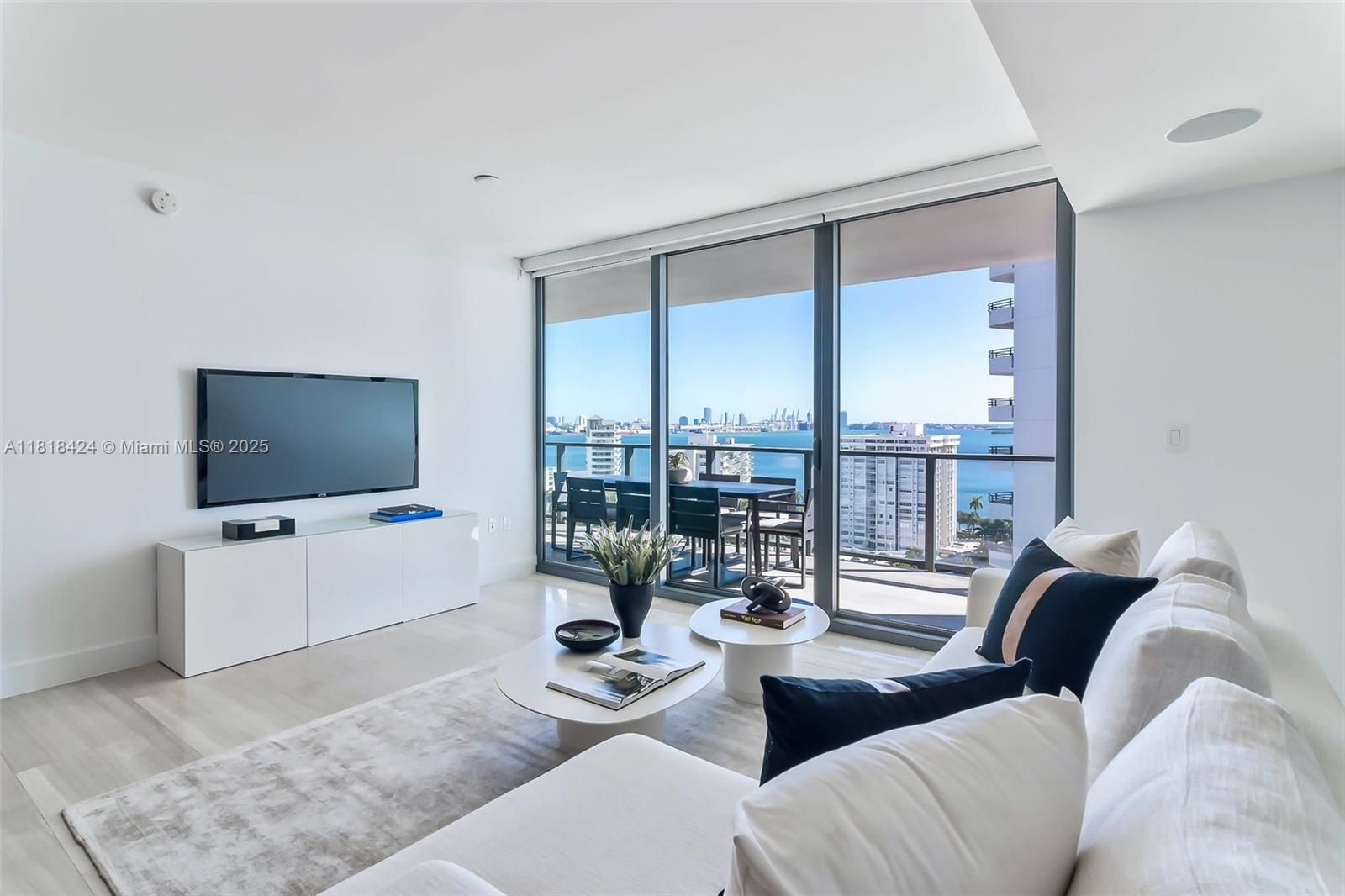 1451 Brickell Ave 1602-1