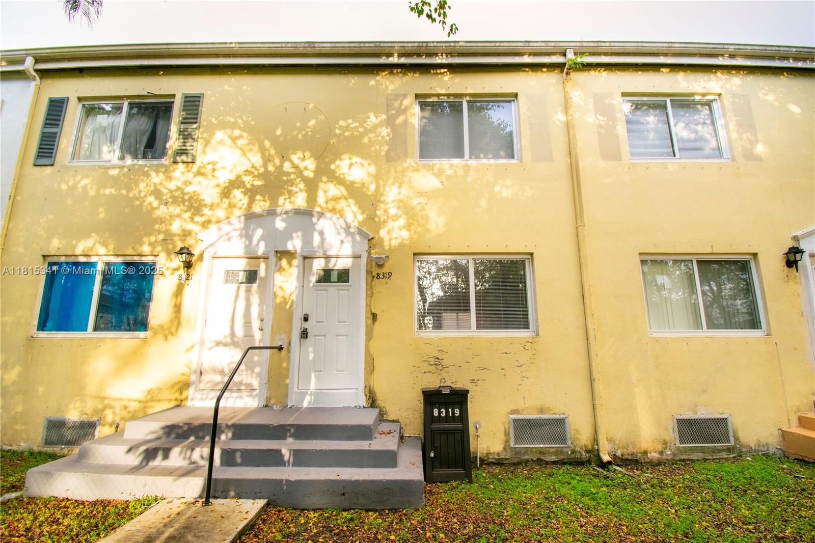 8319 NW 5th Ave 8319-1