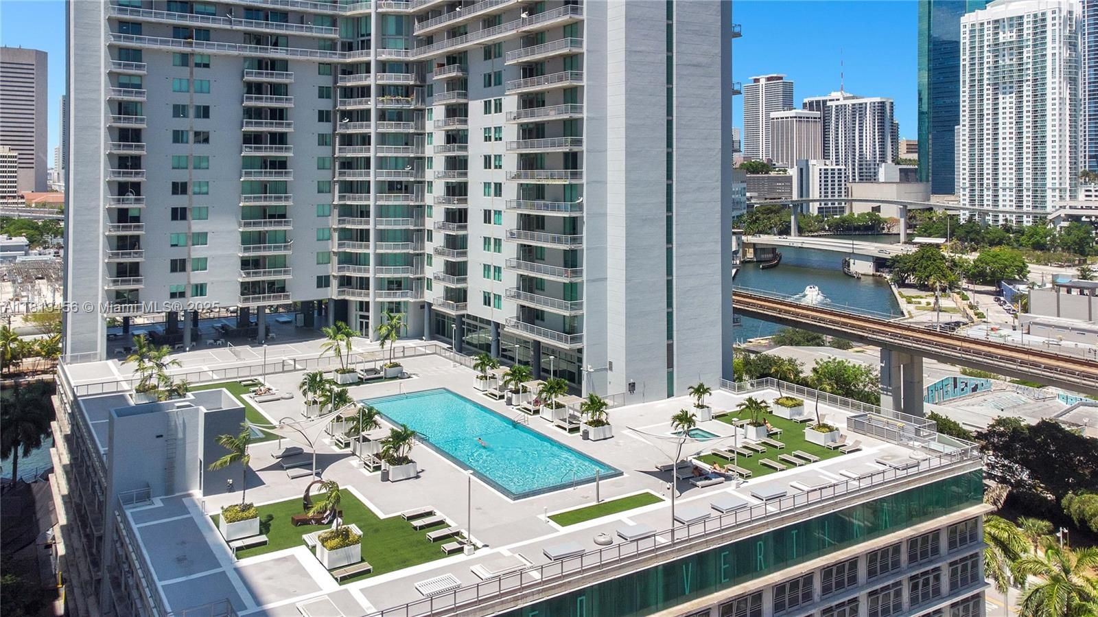 690 SW 1st Ct, #2530